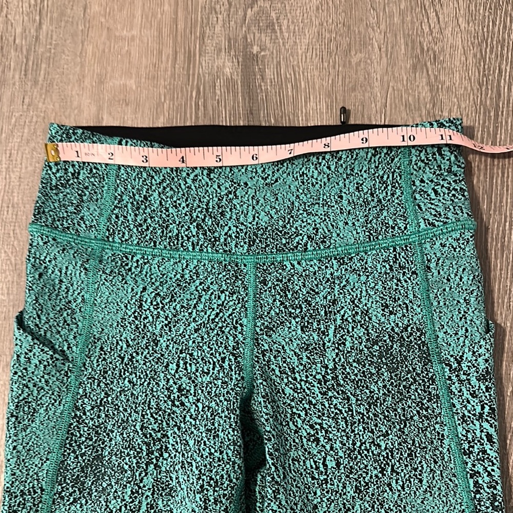 Lululemon Women’s Sz 2 Pace‎ Rival Crop Workout Athletic Yoga Lounge Leggings - Picture 9 of 11